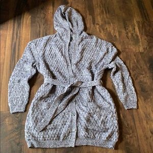 Hooded sweater. H&M. Worn once.